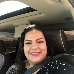 Meet your Posher, Perla